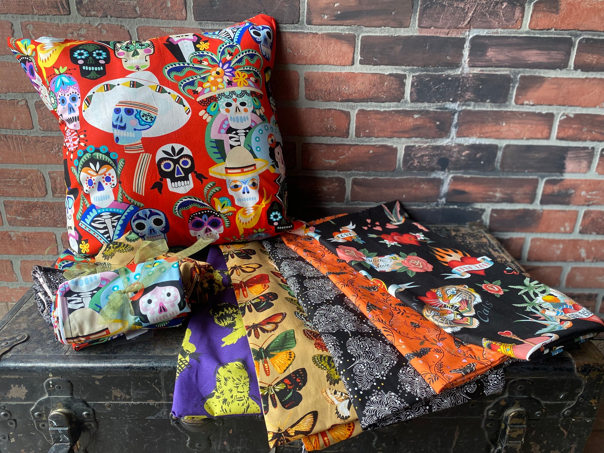 Cotton Print Pillow Cover w/ Zipper 18"x18"